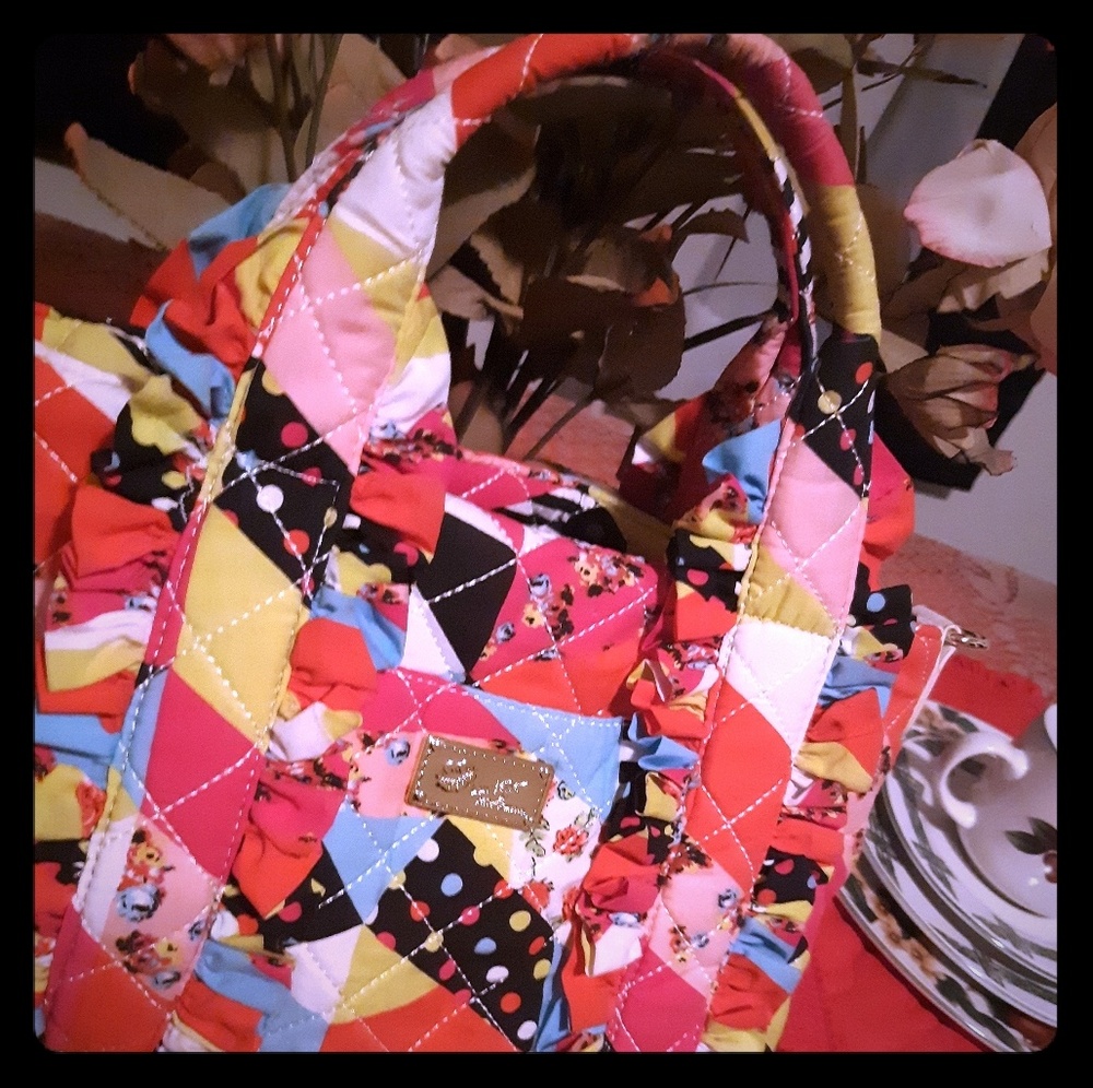 BetsyVille Small Handbag